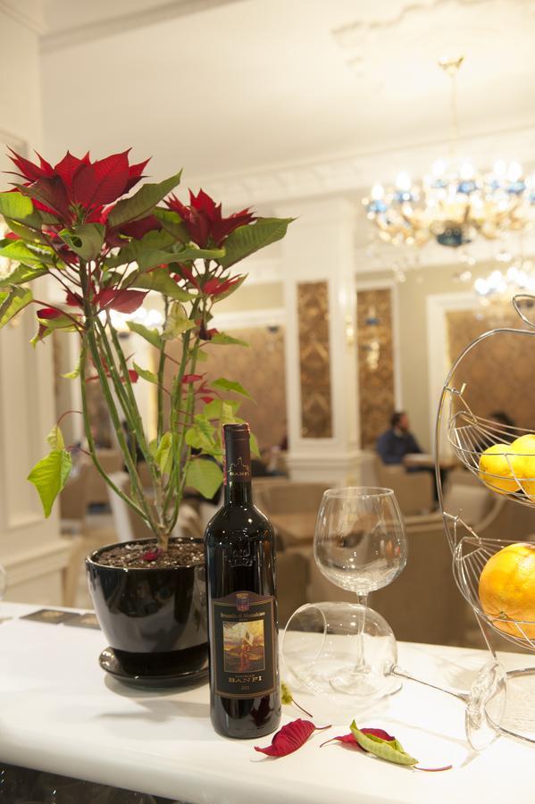 Hotel Britania Kamez 외부 사진