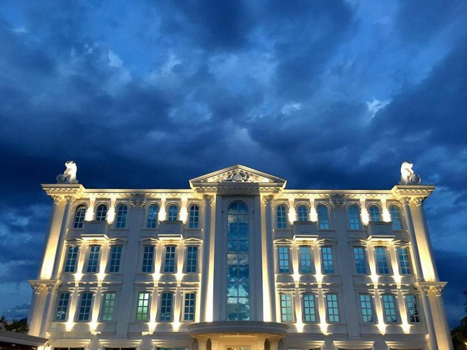 Hotel Britania Kamez 외부 사진